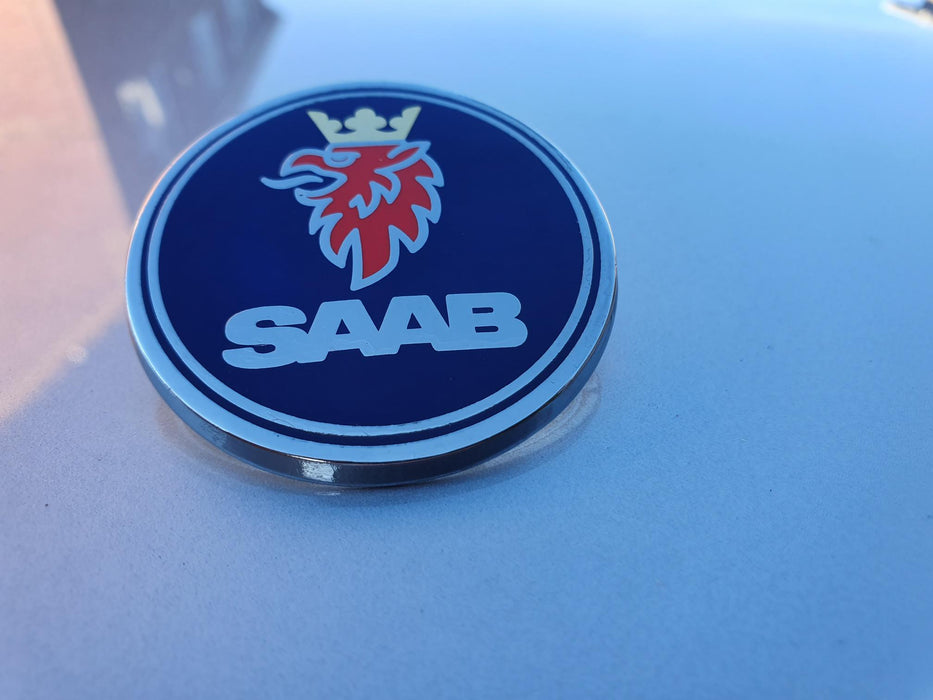 PRE-00113. Saab Griffen Bonnet Badge original part no 5289871 New and improved UV protective coating.